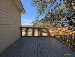 1270 Hillcrest Dr in New Braunfels, TX - Building Photo - Building Photo