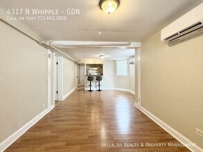 4317 N Whipple in Chicago, IL - Building Photo - Building Photo