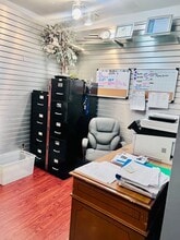 595 N La Cadena Dr in Colton, CA - Building Photo - Building Photo
