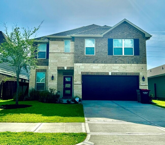 property at 4407 Pale Fox Ln