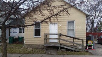 857 Royce Ave in Joliet, IL - Building Photo