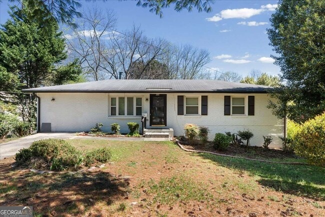 2815 Carolyn Dr in Smyrna, GA - Building Photo - Building Photo