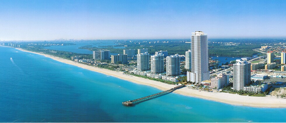 16699 Collins, Unit 1205 in Sunny Isles Beach, FL - Building Photo