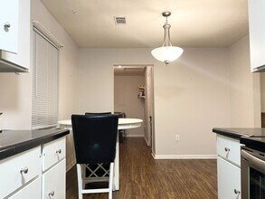 478 Elm St in Hinesville, GA - Building Photo - Building Photo