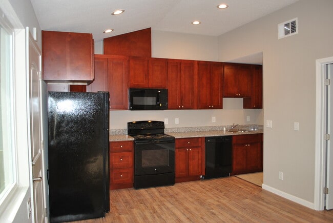 21391 Locust St, Unit 1, Unit 1