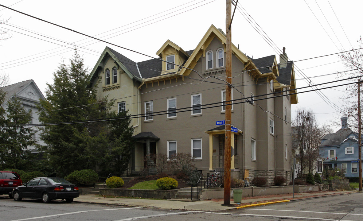 6200-6202 Walnut St in Pittsburgh, PA - Building Photo