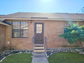 Trinity Oaks in Kirby, TX - Building Photo