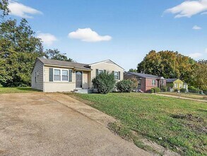 896 Pawnee Ave in Memphis, TN - Building Photo - Building Photo