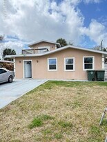 548 S Caroline St in Daytona Beach, FL - Building Photo