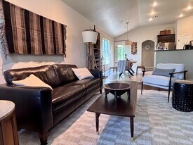 2610 S Jackson Ave in Joplin, MO - Building Photo