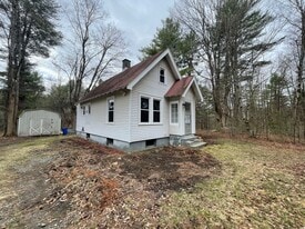 2609 State Rd in Richmond, MA - Building Photo
