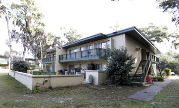 Arboles Apartments in Orange Park, FL - Building Photo - Building Photo