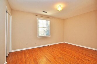 427 Wakefield Dr in Charlotte, NC - Building Photo - Building Photo