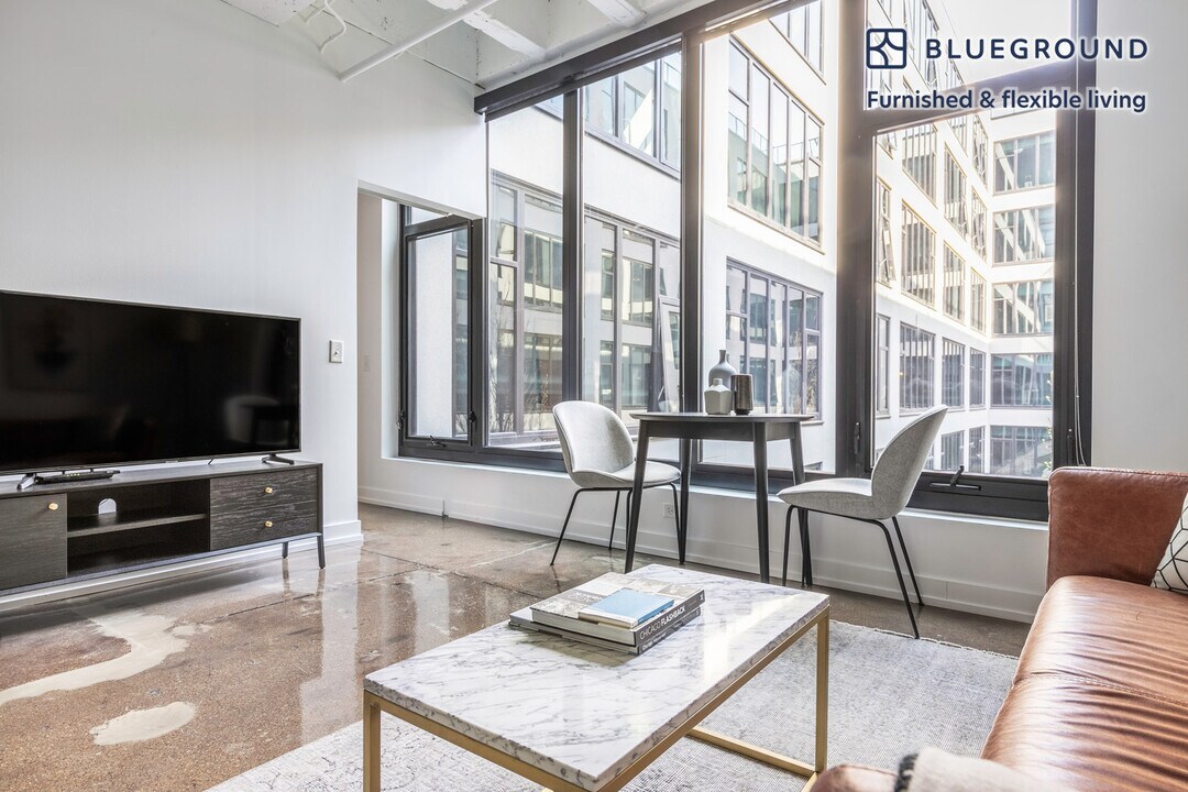 5050 N Broadway, Unit FL3-ID380 in Chicago, IL - Foto de edificio