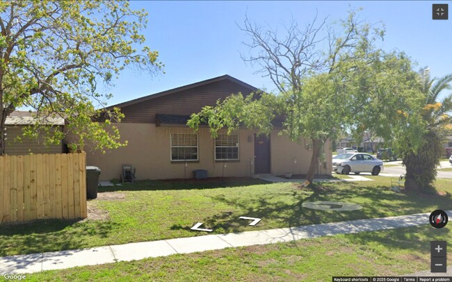 1717 Oak Branch Ct in Brandon, FL - Building Photo - Building Photo