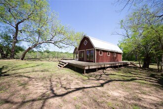 9035 Brazos River Rd in Damon, TX - Building Photo - Building Photo