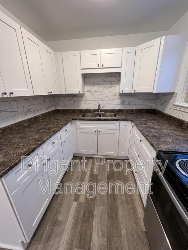 786 Snelgrove Rd in Peterborough, ON - Building Photo - Building Photo