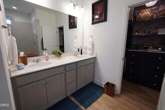 108 Providence Crk Dr in Fuquay Varina, NC - Building Photo - Building Photo