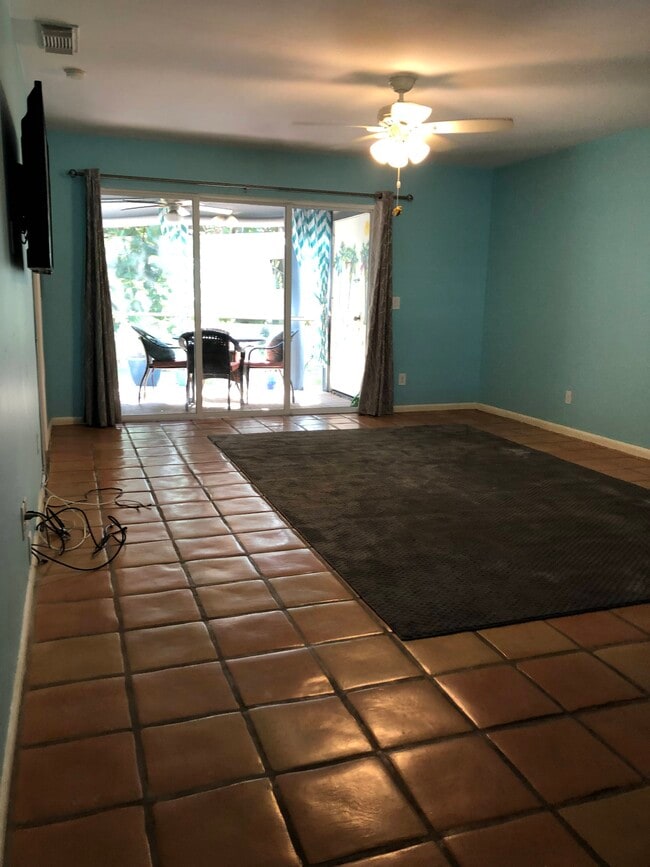 1515 NE Beacon Dr in Jensen Beach, FL - Building Photo - Building Photo