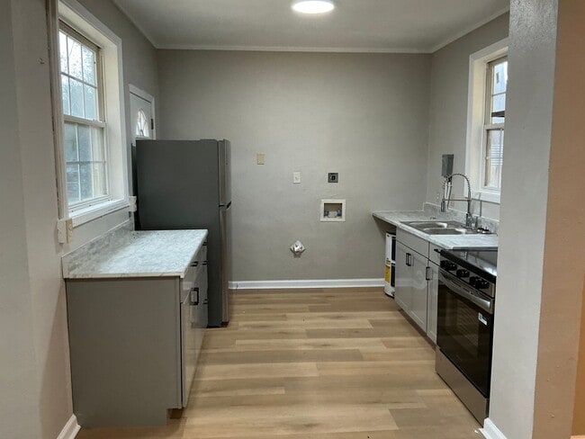 1407 Pine St in Waycross, GA - Building Photo - Building Photo