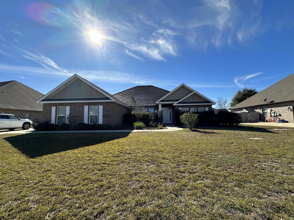 513 Gadwell St in Crestview, FL - Building Photo