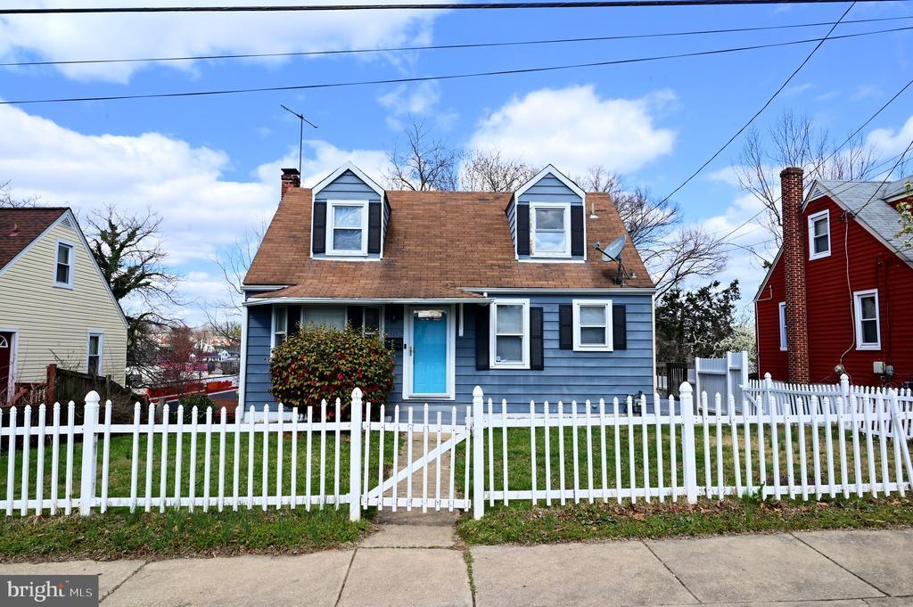 7102 Fresno St in Capitol Heights, MD - Building Photo