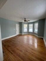 7 Cristy St, Unit Cristy 1st FL UNIT 3 in Worcester, MA - Building Photo