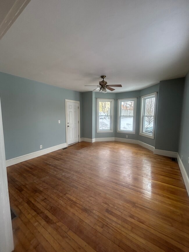 7 Cristy St, Unit Cristy 1st FL UNIT 3