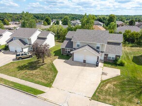 5716-5718-5718 Canaveral Dr in Columbia, MO - Building Photo - Building Photo