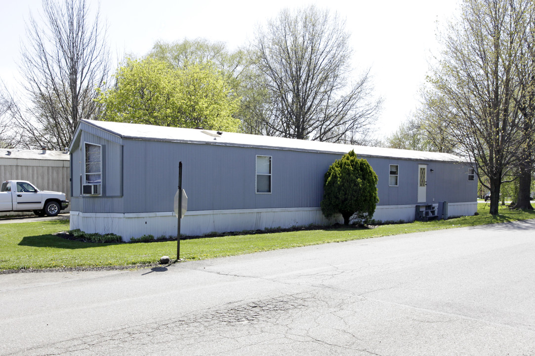 Rolling Meadows Mobile Home Community in North East, PA - Building Photo