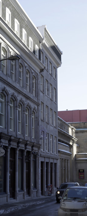 459-461 Saint-François-Xavier in Montréal, QC - Building Photo