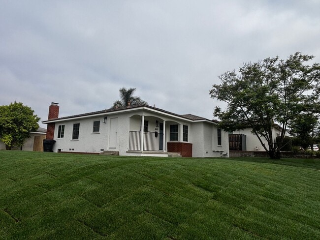 property at 6140 Estrella Ave