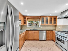 2507 Okeechobee Ln in Fort Lauderdale, FL - Building Photo - Building Photo