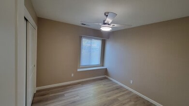 4028 Sarah Jane Ct in Modesto, CA - Foto de edificio - Building Photo