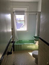 1798 Beacon St, Unit B4 in Brookline, MA - Building Photo - Building Photo