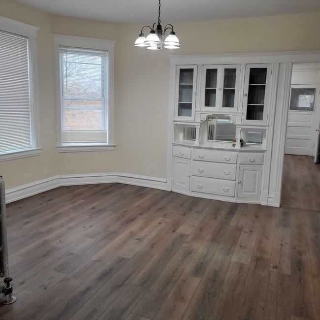 7734 S Carpenter St, Unit 3rd in Chicago, IL - Foto de edificio - Building Photo