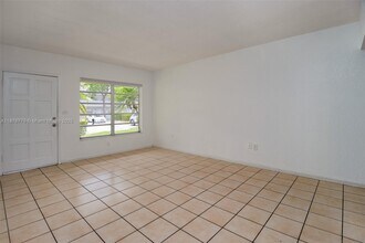 9443 SW 174th St in Palmetto Bay, FL - Building Photo - Building Photo