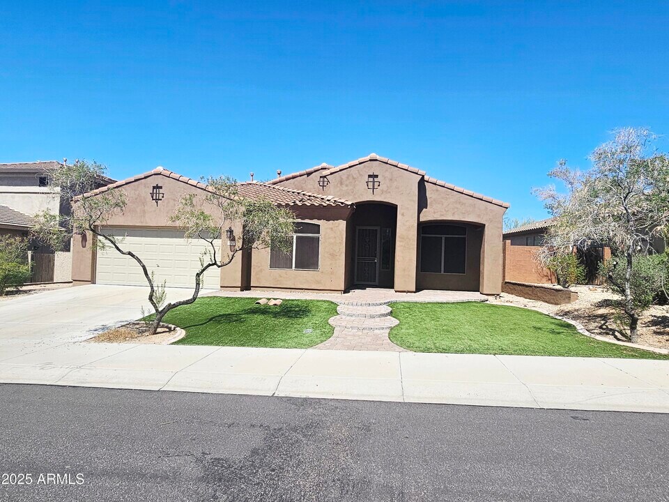 27250 N 86th Ave in Peoria, AZ - Building Photo