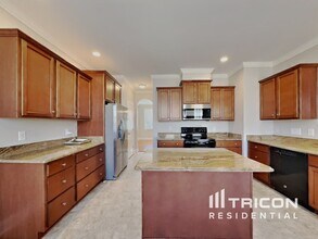 16 Crest Cir in Garner, NC - Building Photo - Building Photo