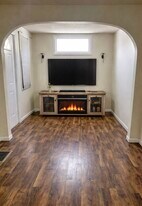 412 S 73rd St in Milwaukee, WI - Building Photo