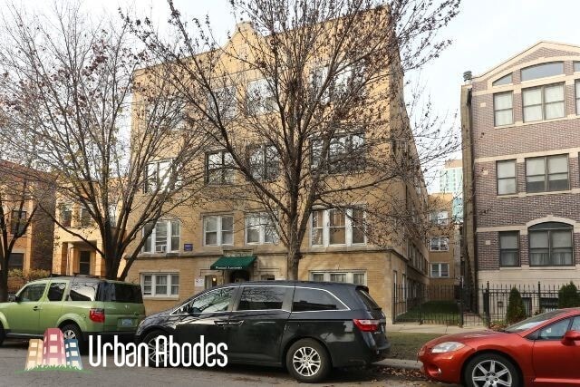 812 W Waveland Ave, Unit M02B