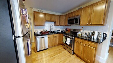 7 Jay St in Somerville, MA - Building Photo - Building Photo