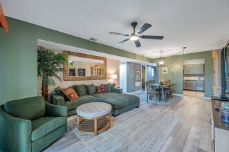 5567 Sea Forest Dr, Unit Still Waters Retreat in New Port Richey, FL - Building Photo - Building Photo