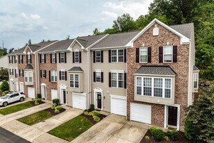 West Park Town Homes in Nashville, TN - Building Photo