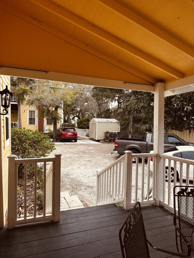 80 6th St in Apalachicola, FL - Building Photo - Building Photo