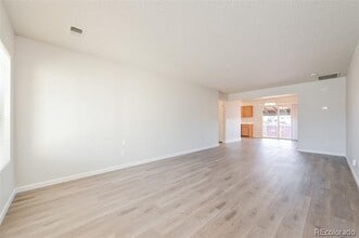 5117 Kittredge St in Denver, CO - Foto de edificio - Building Photo