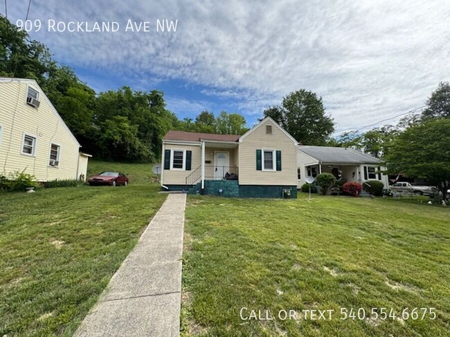 property at 909 Rockland Ave NW