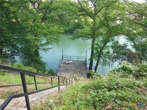 1641 Kuehler Ave in New Braunfels, TX - Building Photo - Building Photo