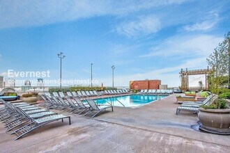 600 12th Ave S in Nashville, TN - Foto de edificio - Building Photo