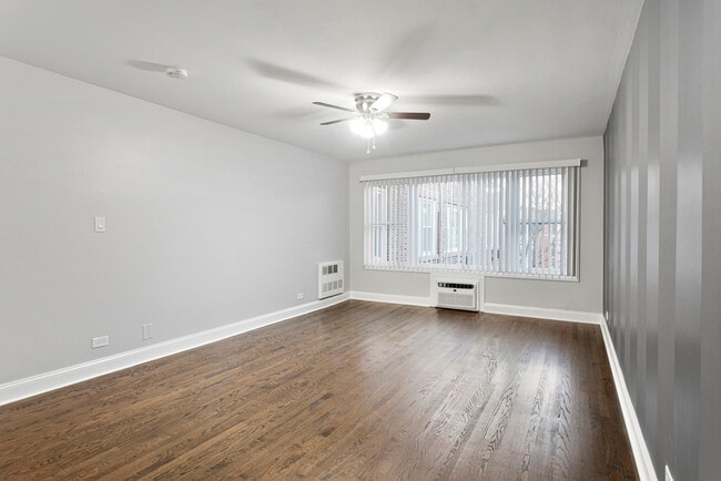 7634 N Eastlake Terrace in Chicago, IL - Building Photo - Building Photo